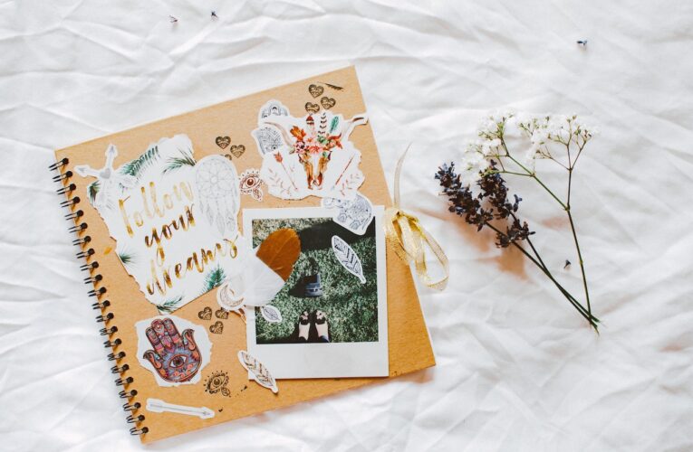 Scrapbooking: En Hobby som Främjar Hälsa och Välbefinnande